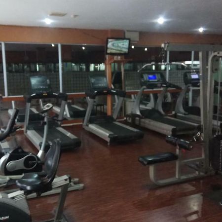 ホテルUtama Batam エクステリア 写真
