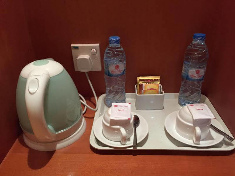 ホテルUtama Batam エクステリア 写真