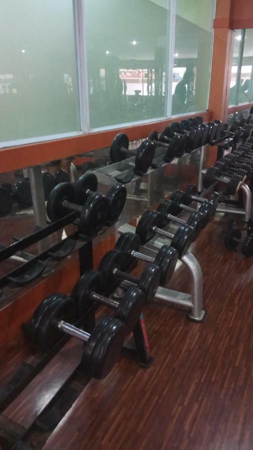 ホテルUtama Batam エクステリア 写真